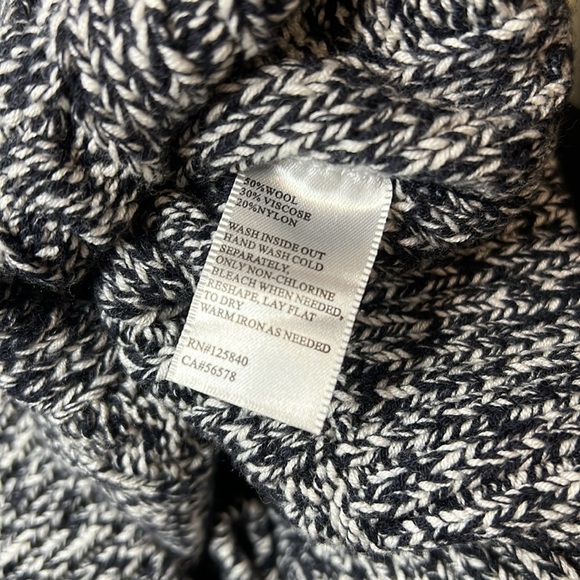 Intermix Deja Mock Neck Knit Fringe Sweater Size P/XS - Picture 8 of 9